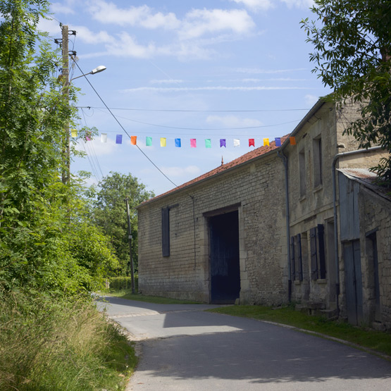 JOELIX.com | Happy buntings in the French countryside