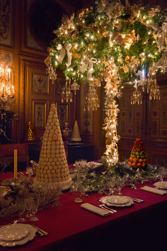 JOELIX.com | Christmas at Château de Vaux le Vicomte French castle La Durée macaron tower