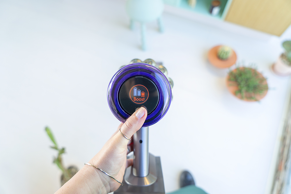 JOELIX.com | Dyson V11 absolute PRO vacuum cleaner #dyson #dysonV11