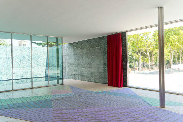 JOELIX.com | Mies van der Rohe pavilion Barcelona