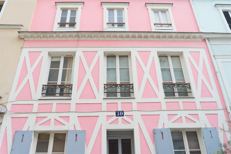 JOELIX.com | Rue Crémieux in Paris