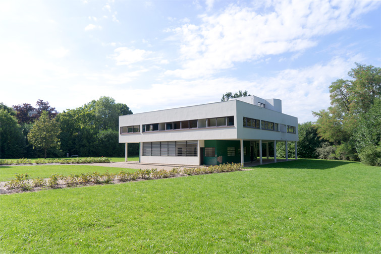 JOELIX.com | Villa Savoye, Poissy France by Le Corbusier