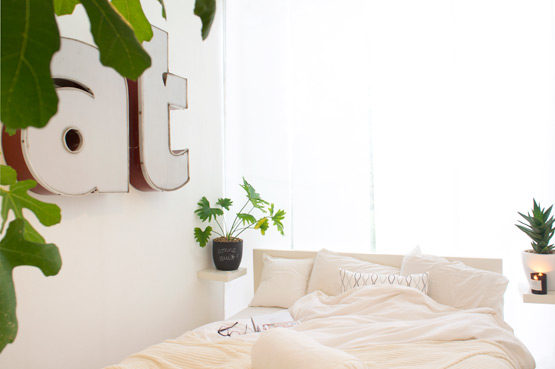 JOELIX.com | Cosy and green bedroom