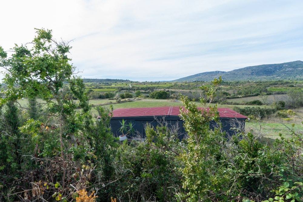 JOELIX.com | Barn update with Dulux Valentine