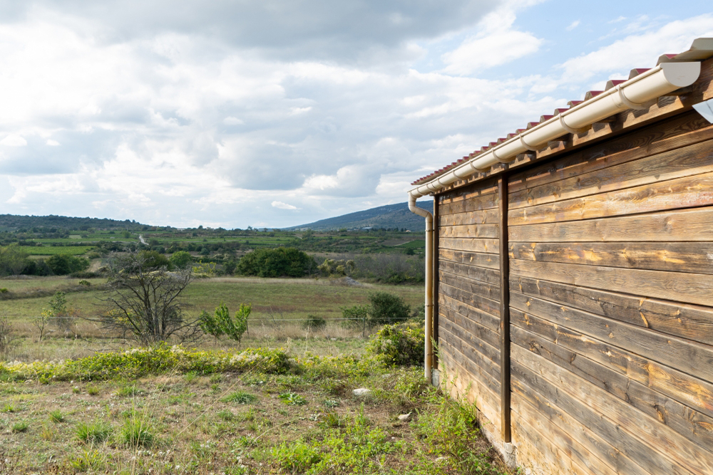 JOELIX.com | Barn update with Dulux Valentine