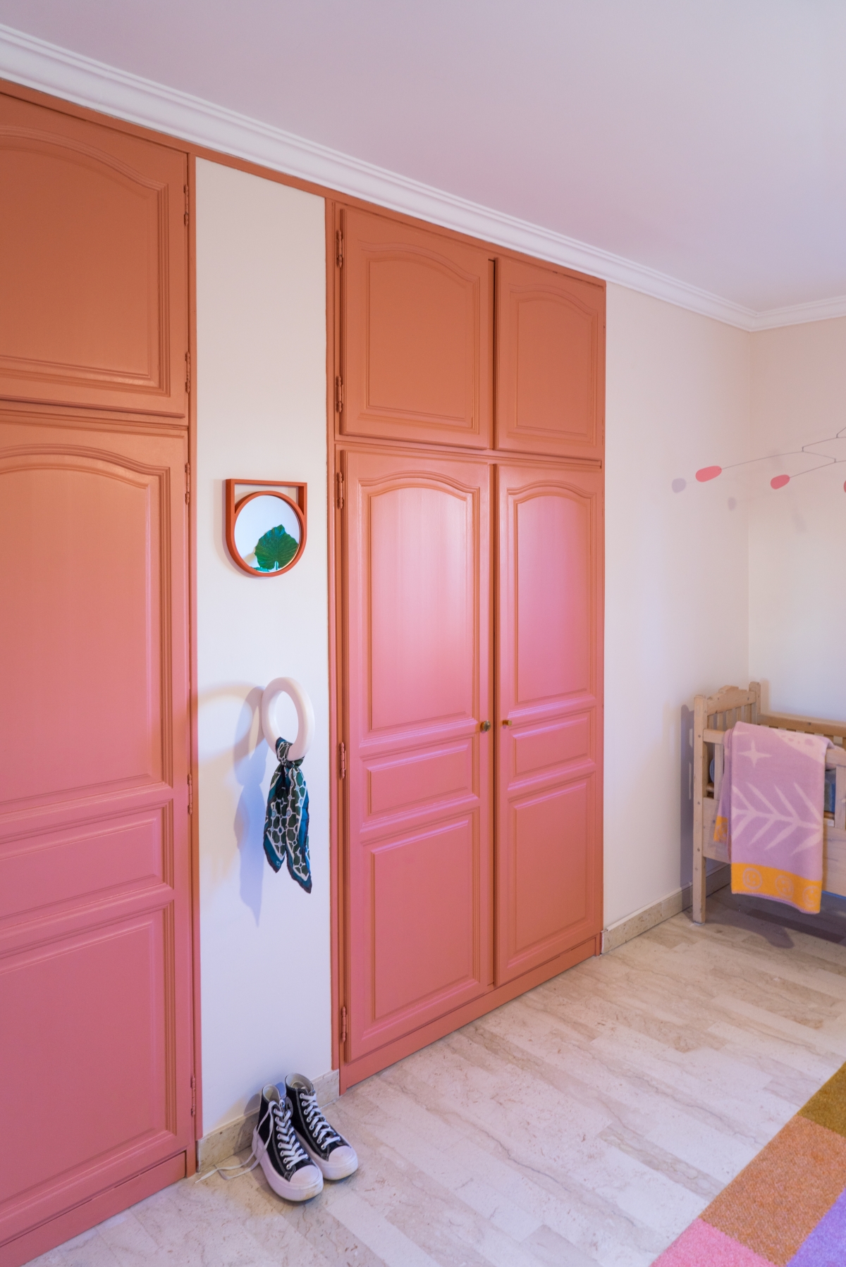 JOELIX.com | Babyroom makeover terracotta pink Lick