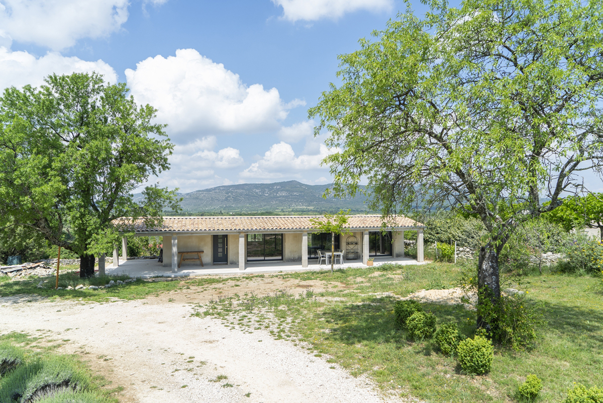 JOELIX.com | Petite Maison Triangles - renovation in Ardeche France