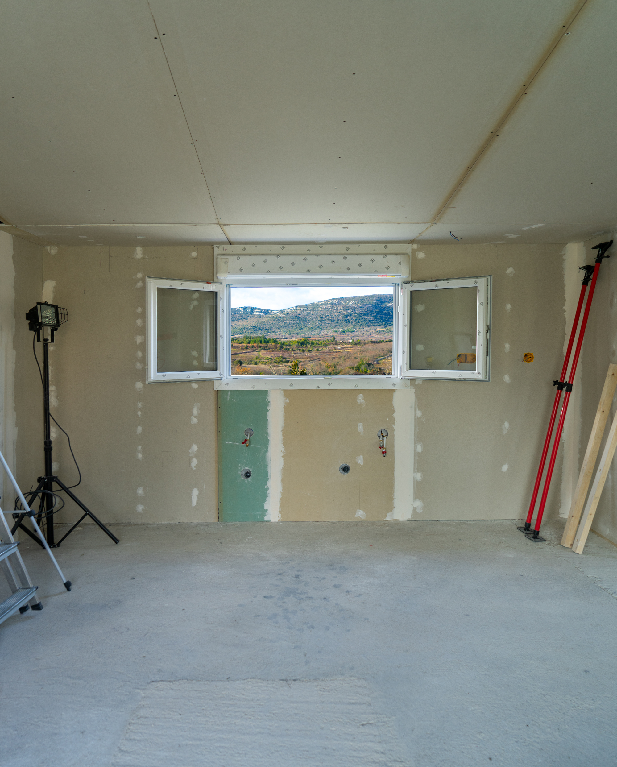 JOELIX.com | Petite Maison Triangles - renovation in Ardeche France - Relook Your Kitchen