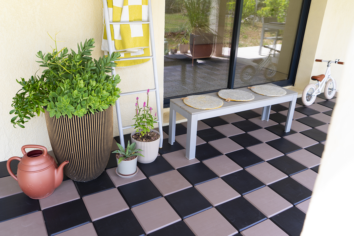 JOELIX.com | new Skaza Decking Tiles
